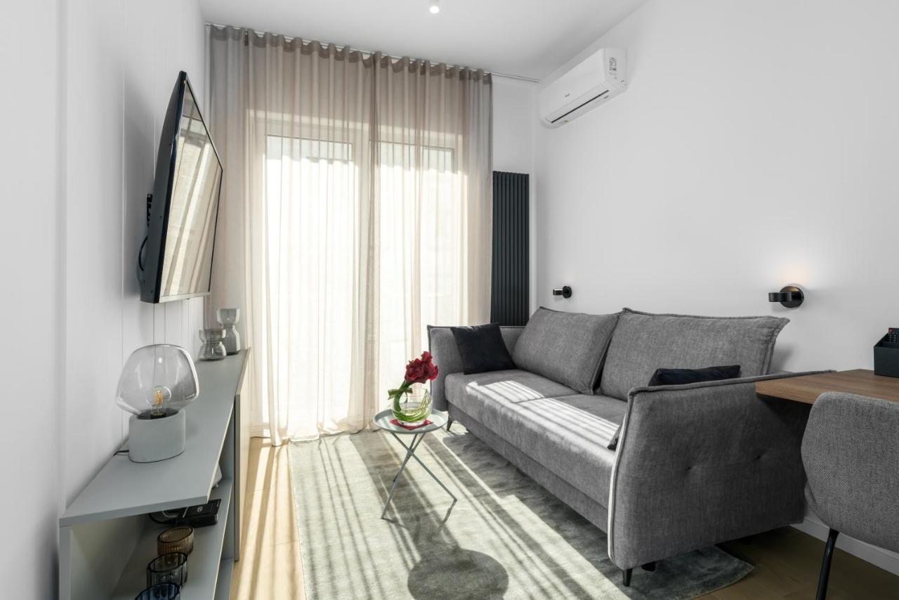 Central Apartments Garbary By Noclegi Renters Poznan Bagian luar foto