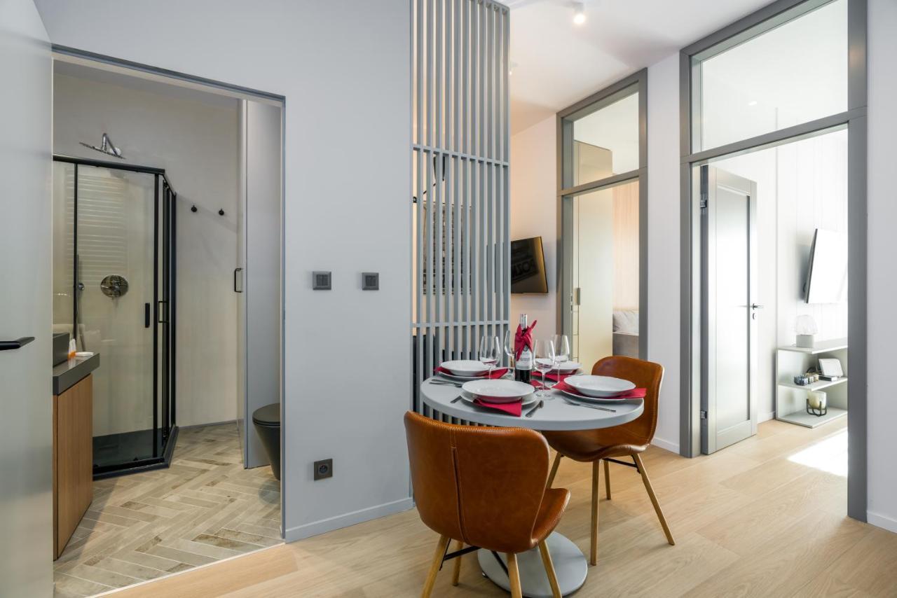 Central Apartments Garbary By Noclegi Renters Poznan Bagian luar foto
