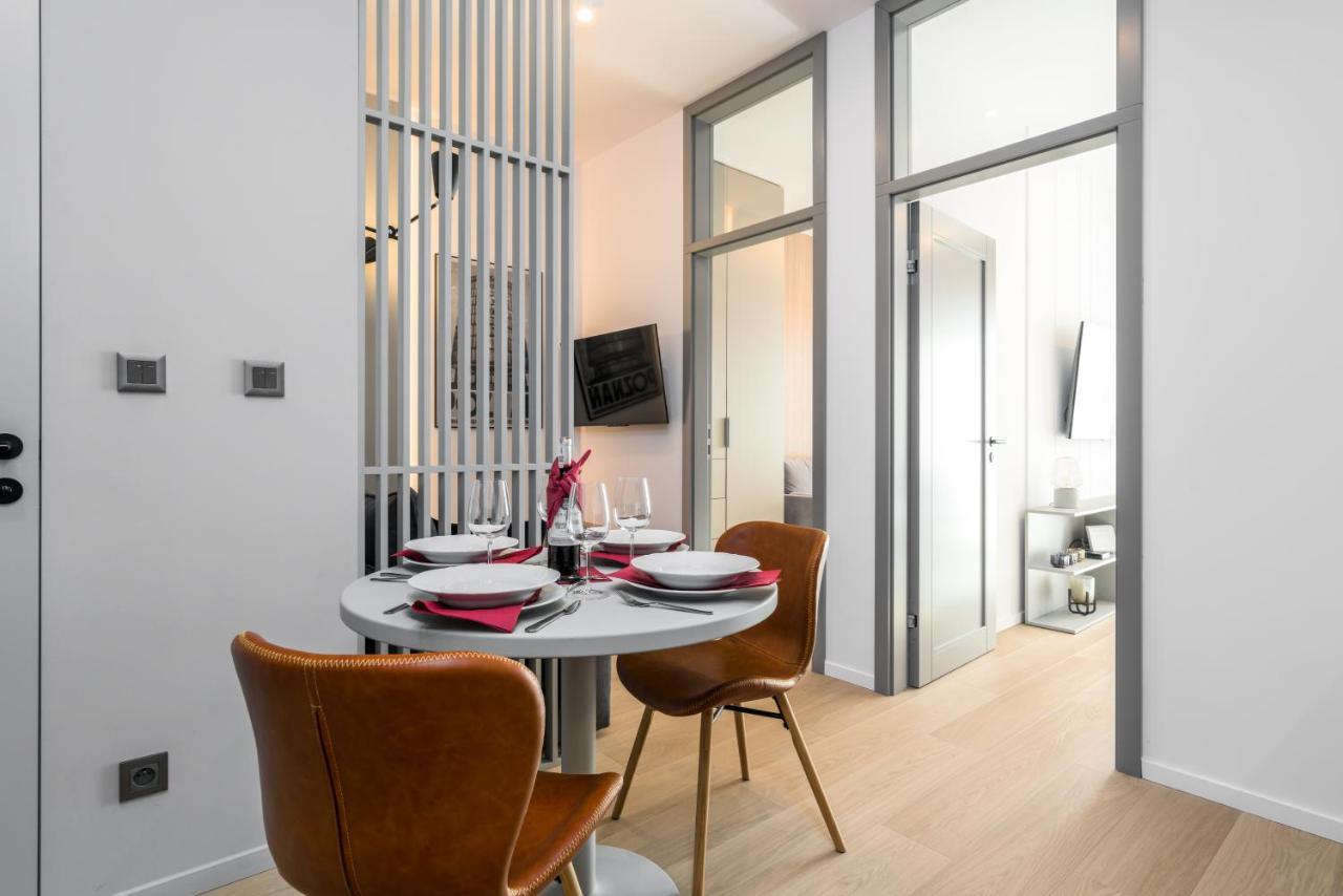 Central Apartments Garbary By Noclegi Renters Poznan Bagian luar foto